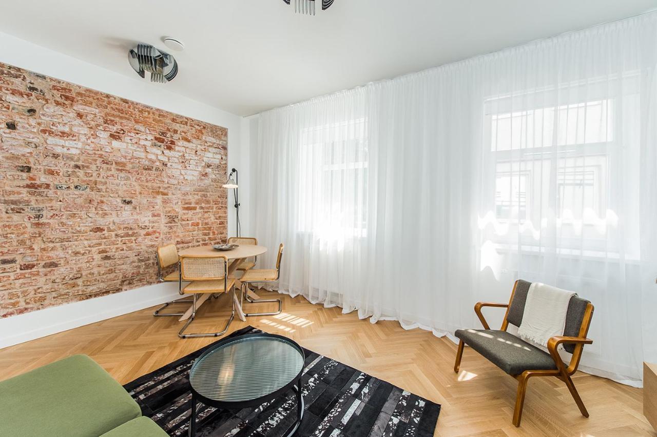 Kaunas Town Hall Apartment 5A By Urban Rent Exterior photo